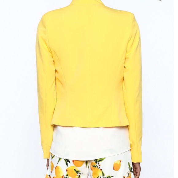 🆕 YELLOW OPEN FRONT BLAZER 💛 - Picture 4 of 4